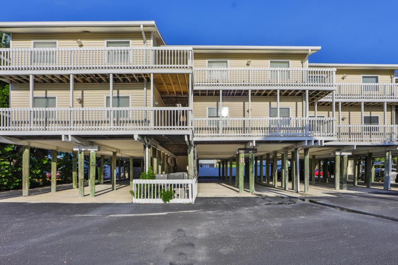 100 Steps To Beautiful Indian Rocks Beach, Oceanside, 2 Bedroom Updated Condo Clearwater Beach Exterior foto